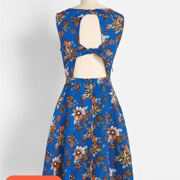 NWT ModCloth Bursting with Optimism Fit & Flare blue floral Dress 0 linen blend - Picture 2 of 7